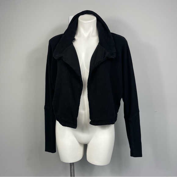 ALO Yoga Black Cropped Bolero Wrap Jacket Sweatshirt Cardigan Dolman Sleeves S - Picture 5 of 16